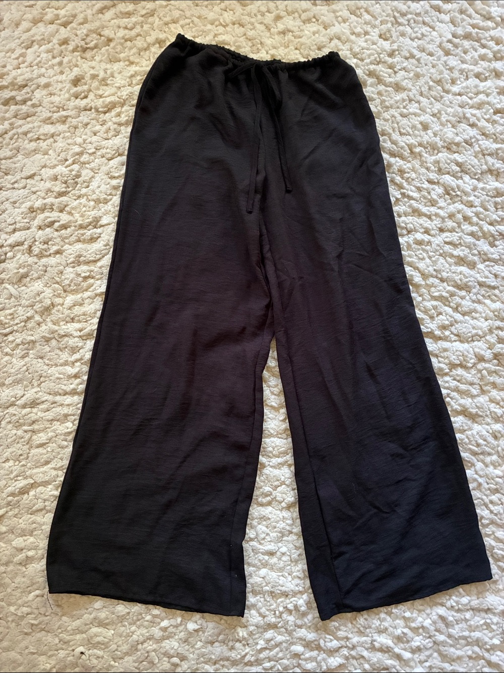 Everyday Wide-Leg Pull-On Pants in Black
